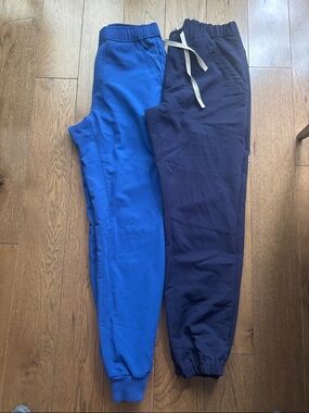 Figs Women's Ankle Jogger Pants in Royal Blue and Navy